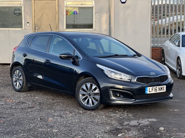 Reservation Payment for - Kia Ceed 1.6 CRDi 3 DCT 2016